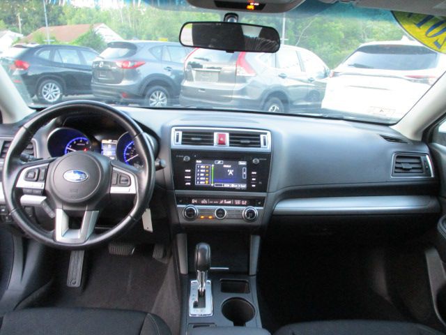 2017 Subaru Legacy Image 8