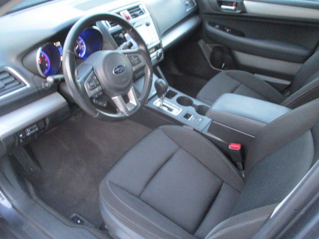 2017 Subaru Legacy Image 13