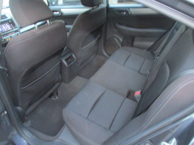 2017 Subaru Legacy Image 16