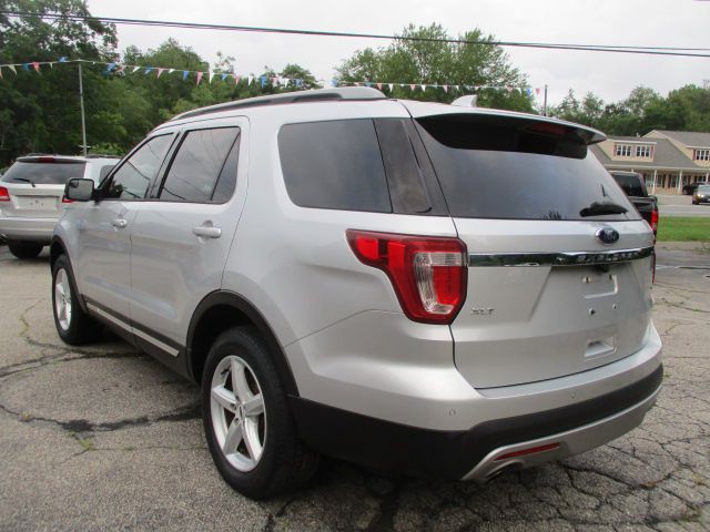 2016 Ford Explorer Image 4