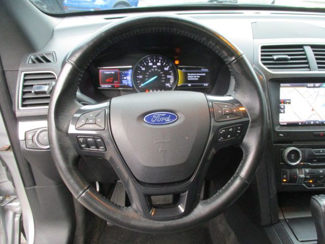 2016 Ford Explorer Image 9