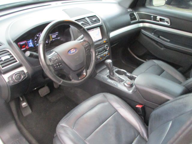 2016 Ford Explorer Image 13
