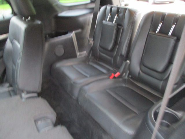2016 Ford Explorer Image 21