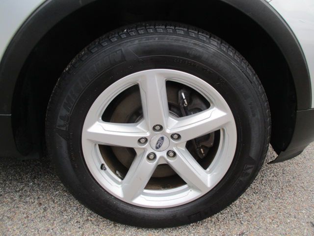 2016 Ford Explorer Image 24