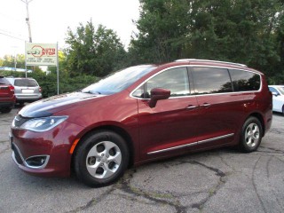 Image for 2017 Chrysler Pacifica Touring L Plus ID: 7635497