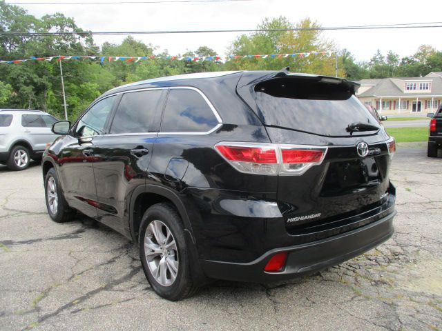 2015 Toyota Highlander Image 4