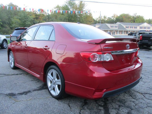 2013 Toyota Corolla Image 4
