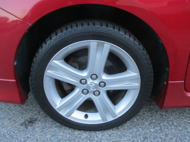 2013 Toyota Corolla Image 21