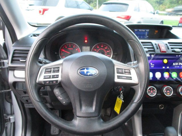 2015 Subaru Forester Image 10