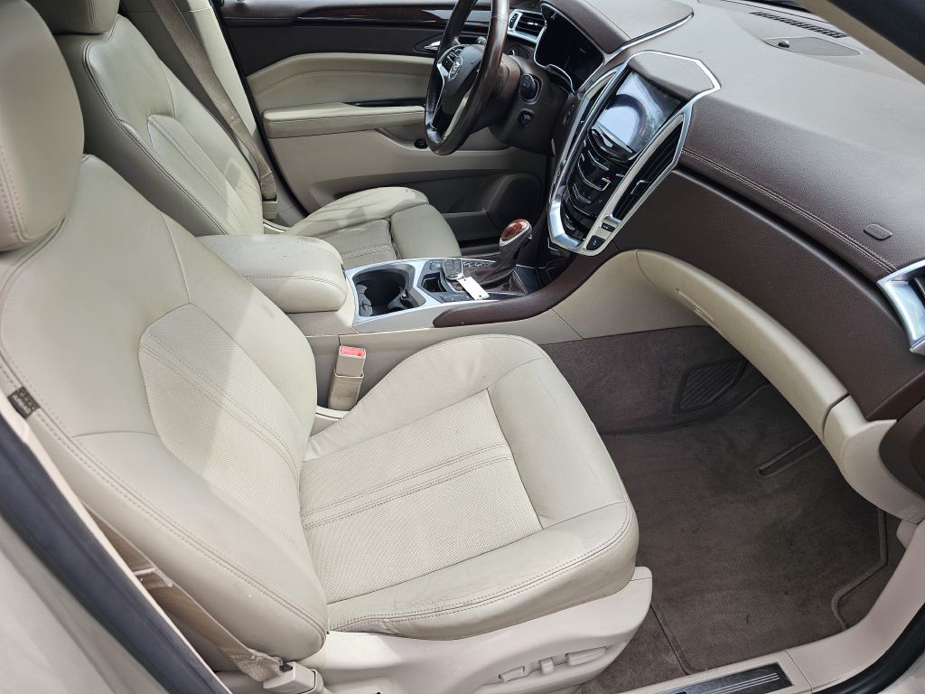 2015 Cadillac SRX Image 17