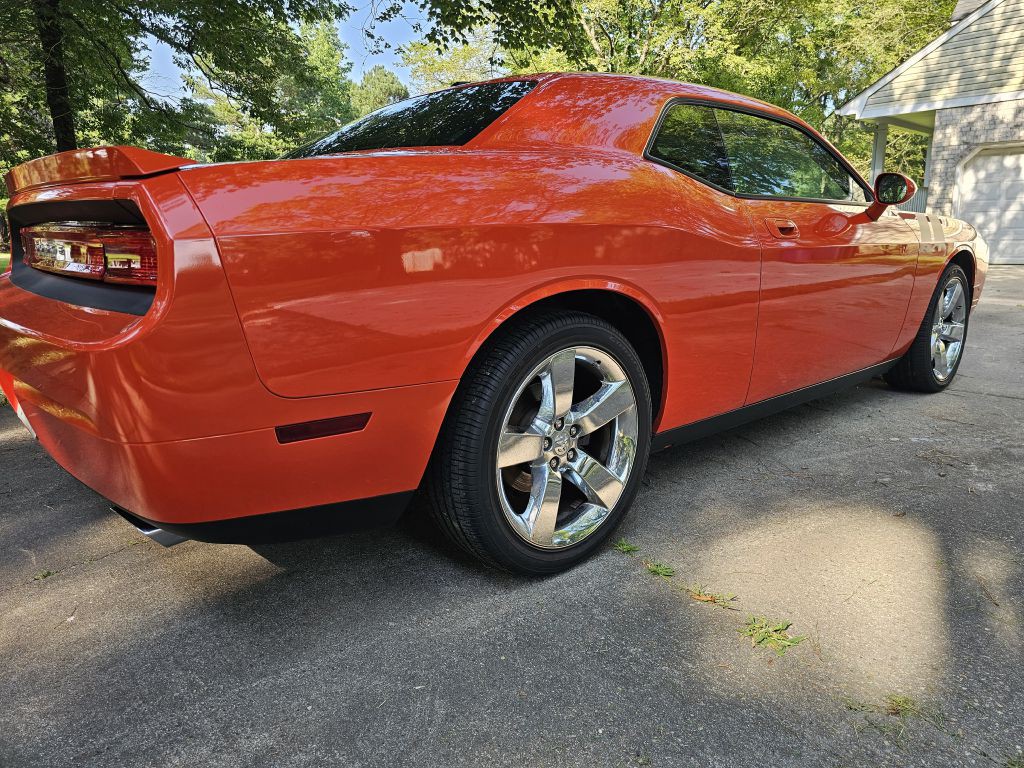 2009 Dodge Challenger Image 6