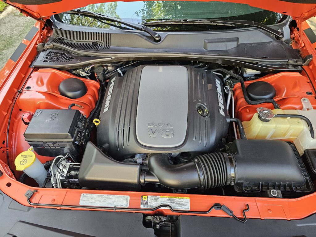 2009 Dodge Challenger Image 21