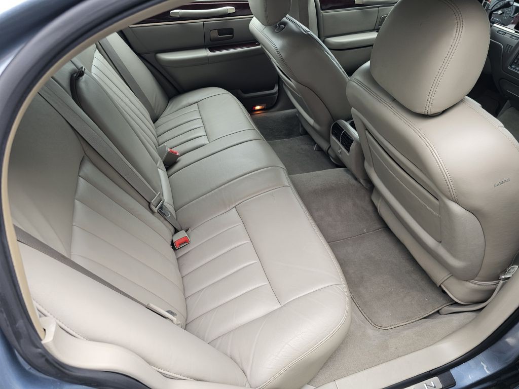 2003 Lincoln Town Car Image 22