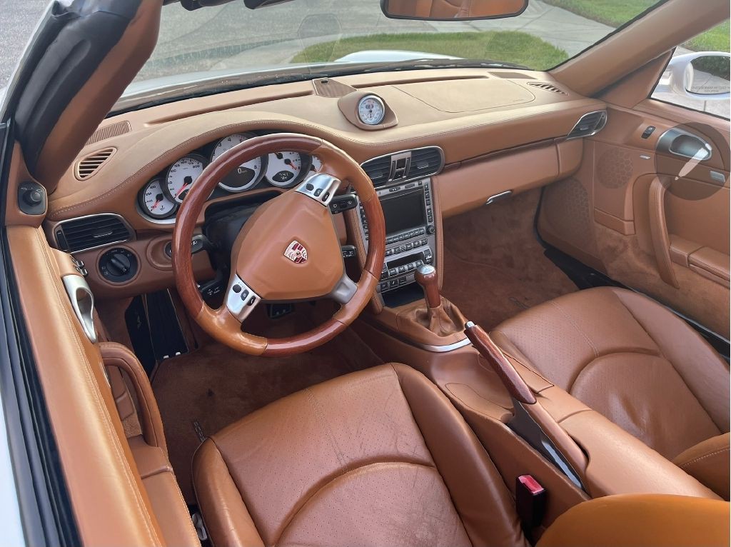 2007 Porsche 911 Image 10