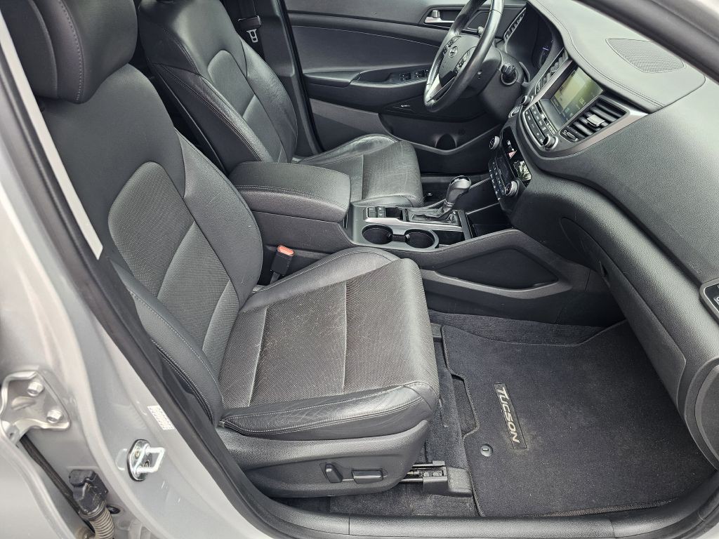 2017 Hyundai Tucson Image 17