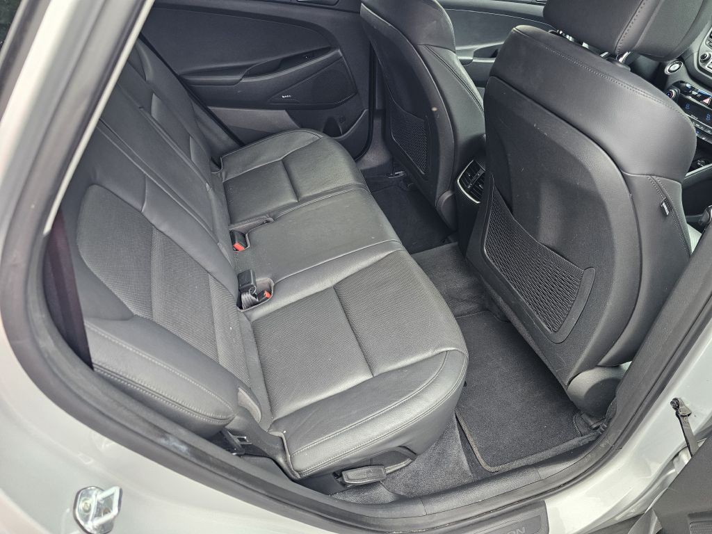 2017 Hyundai Tucson Image 18