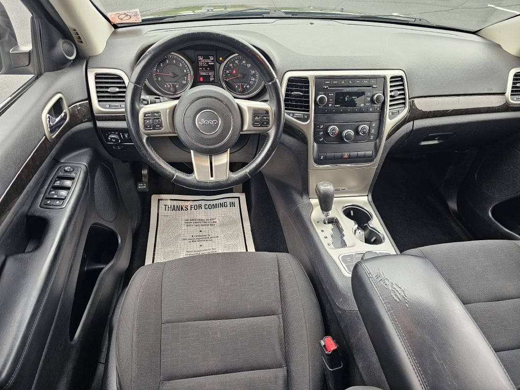 2013 Jeep Grand Cherokee Image 16