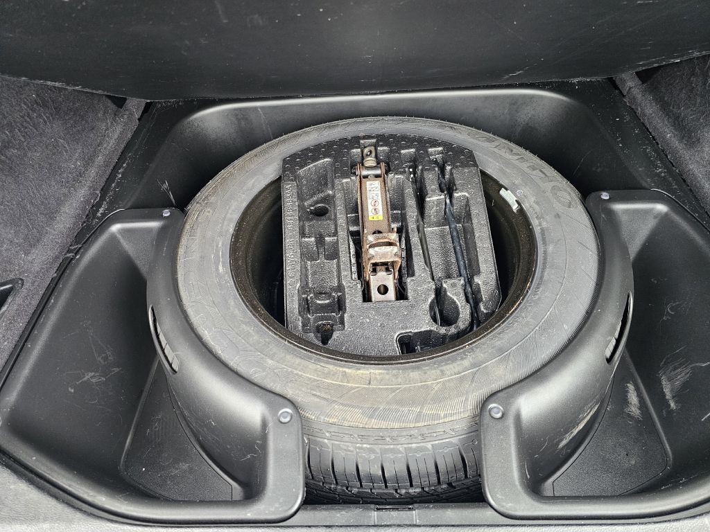 2013 Jeep Grand Cherokee Image 24