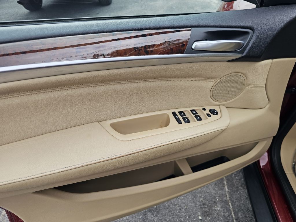 2011 BMW X5 Image 15