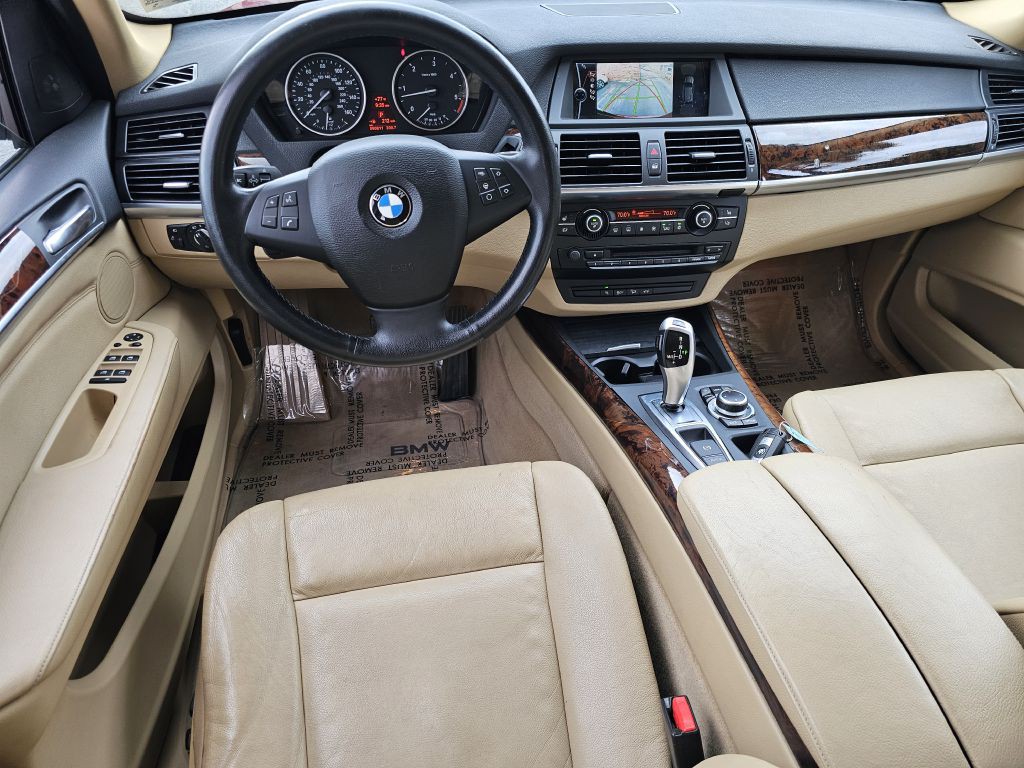 2011 BMW X5 Image 17