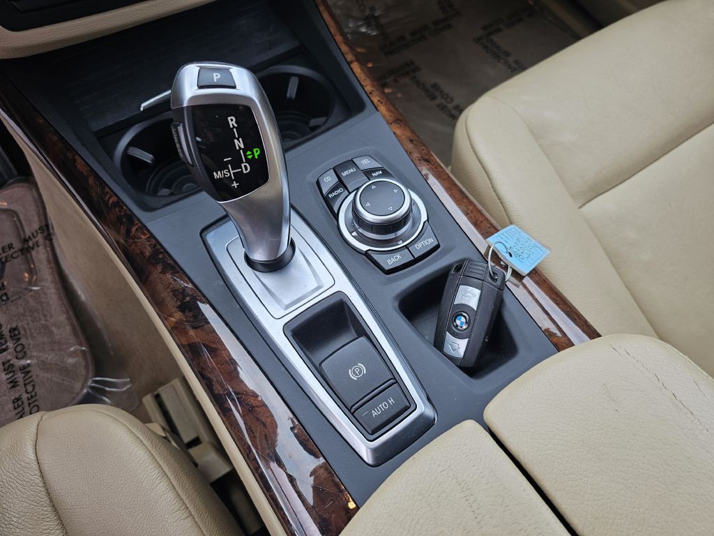 2011 BMW X5 Image 21