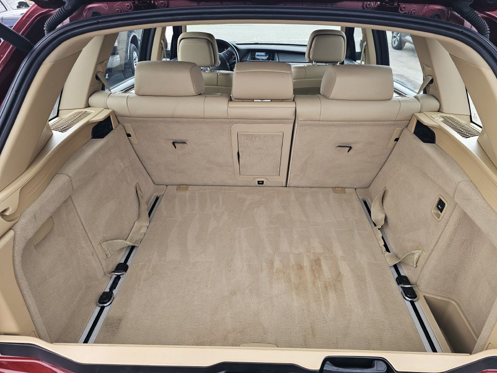 2011 BMW X5 Image 25