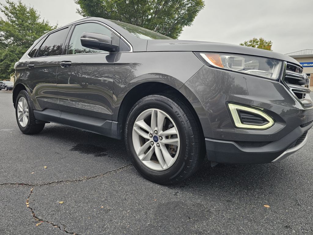 2017 Ford Edge Image 8