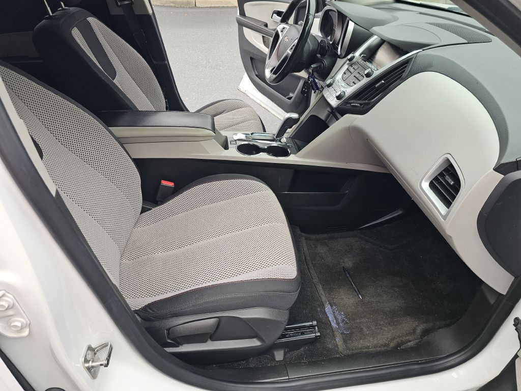 2015 Chevrolet Equinox Image 16