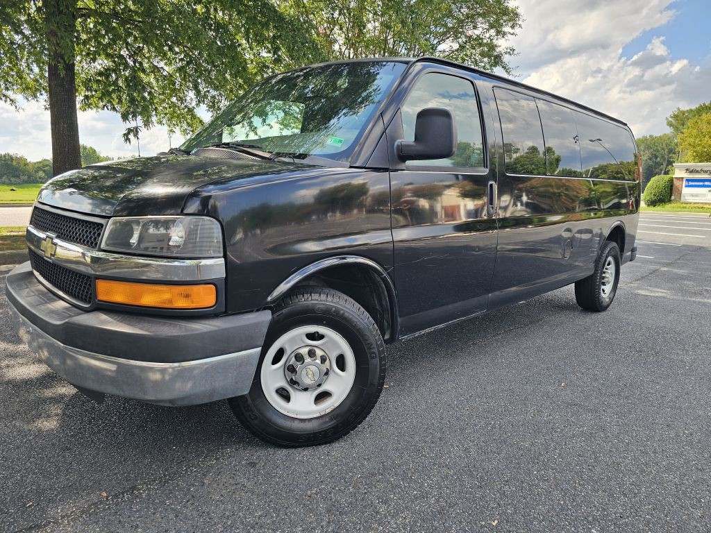 2012 Chevrolet Express Image 1