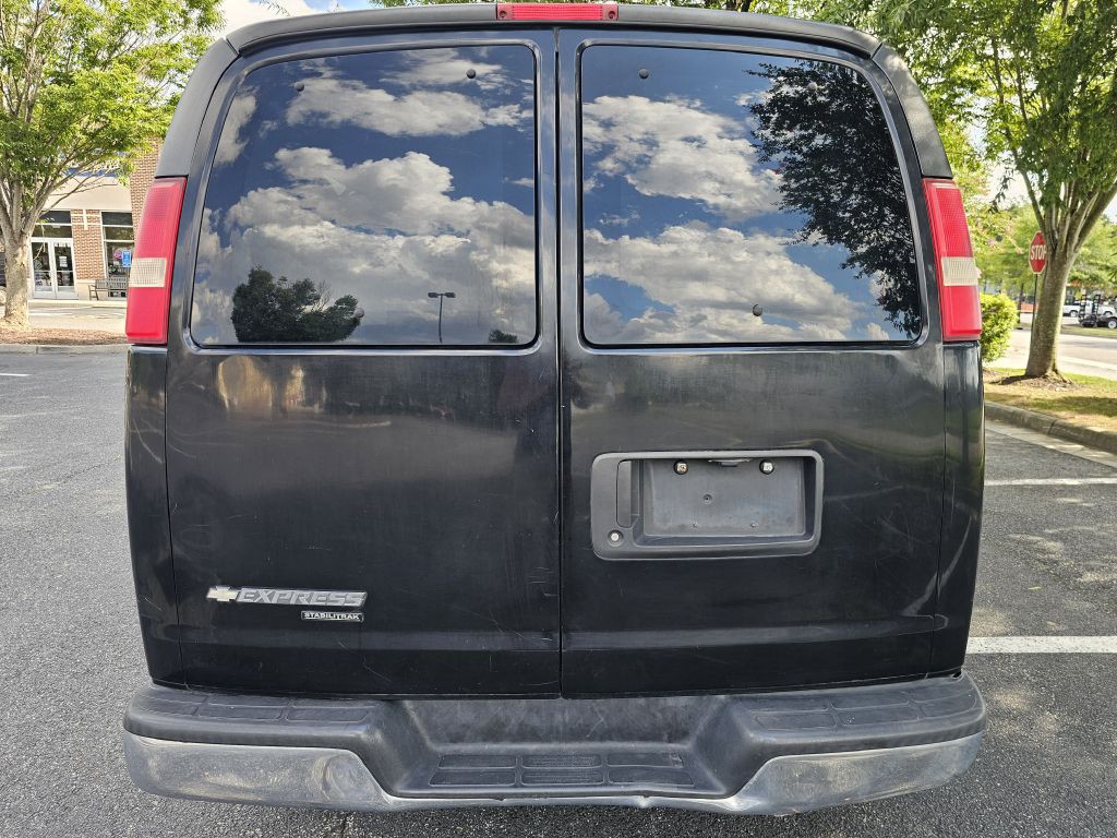 2012 Chevrolet Express Image 6