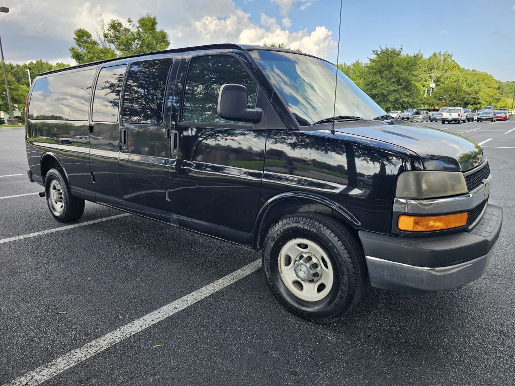 2012 Chevrolet Express Image 9