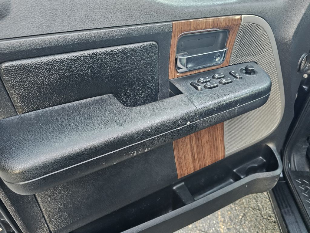 2004 Ford F-150 Image 13