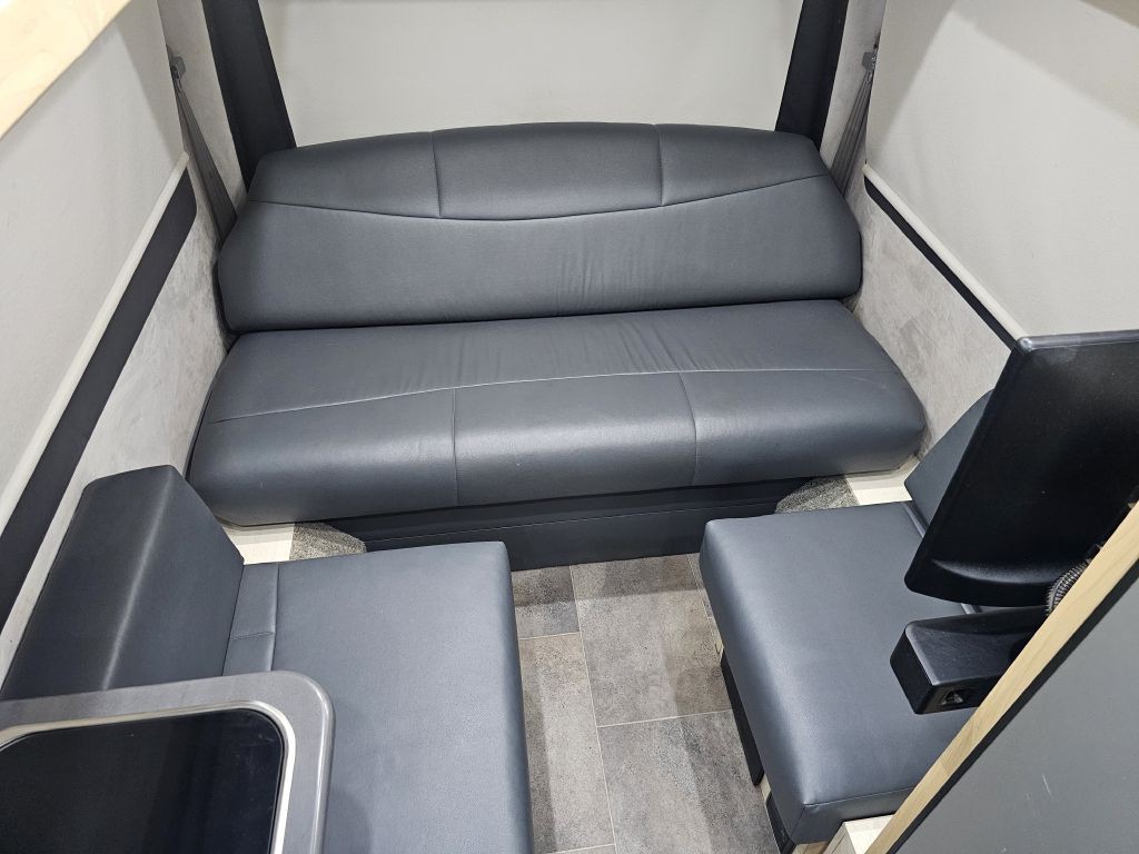 2020 Mercedes-Benz Sprinter Image 26