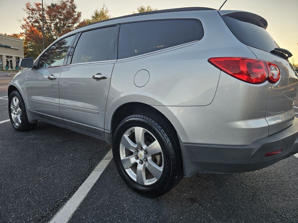 2012 Chevrolet Traverse Image 4