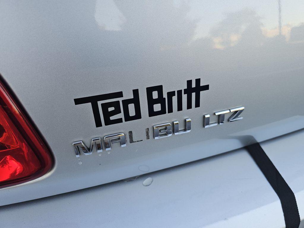 2012 Chevrolet Malibu Image 11