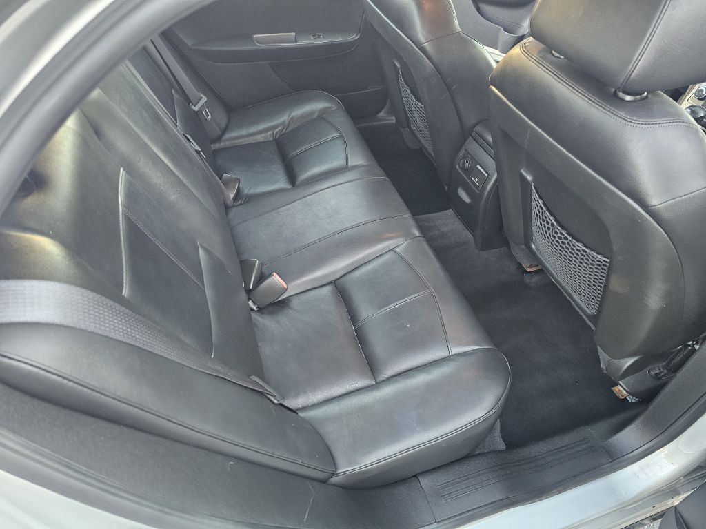 2012 Chevrolet Malibu Image 19