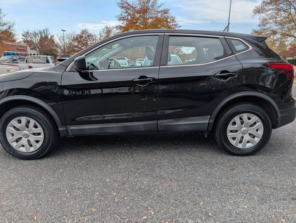 2019 Nissan Rogue Image 3