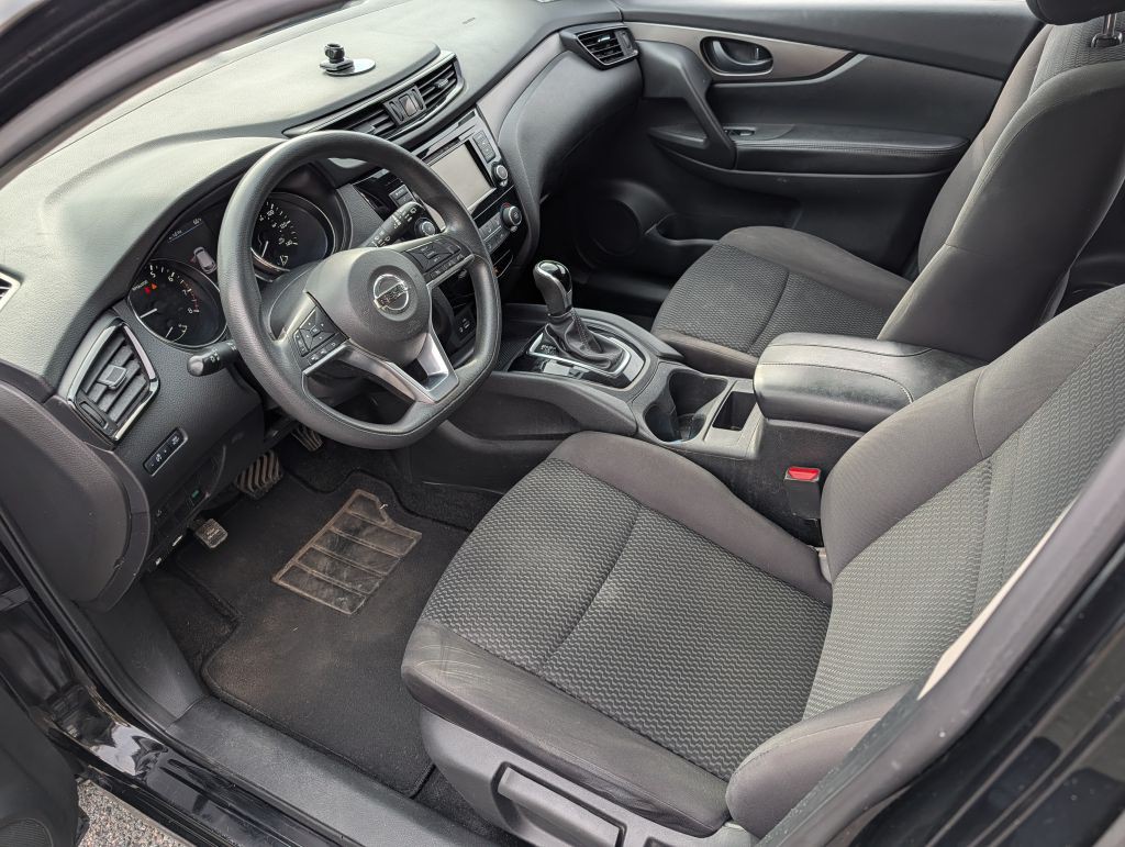 2019 Nissan Rogue Image 12