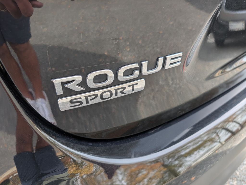 2019 Nissan Rogue Image 21