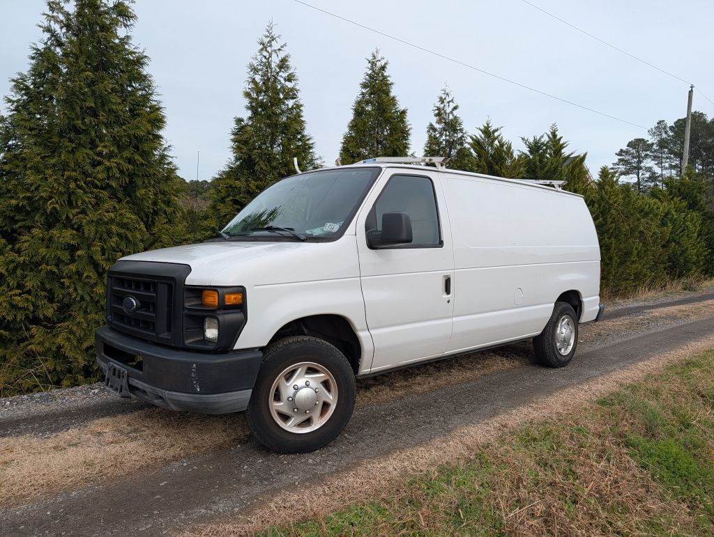 2010 Ford Econoline Image 1