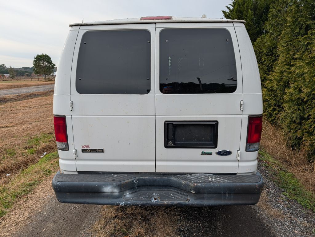 2010 Ford Econoline Image 5