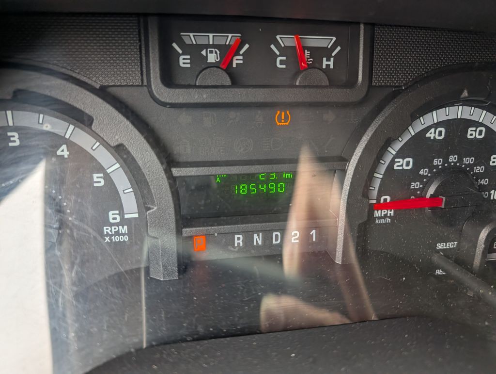 2010 Ford Econoline Image 15