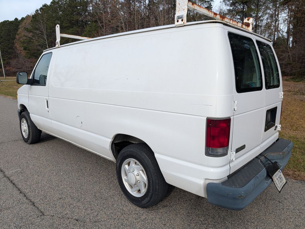 2008 Ford Econoline Image 4