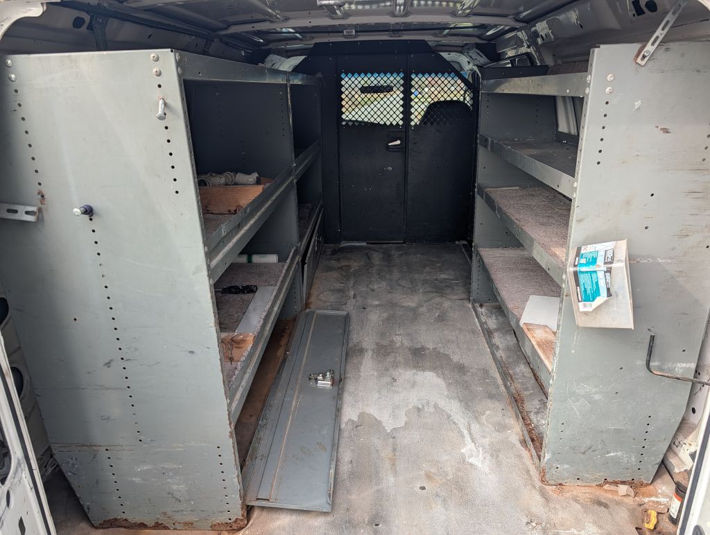 2008 Ford Econoline Image 12