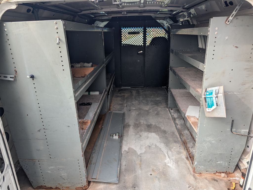 2008 Ford Econoline Image 13