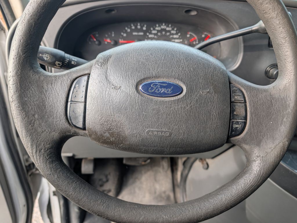 2008 Ford Econoline Image 16