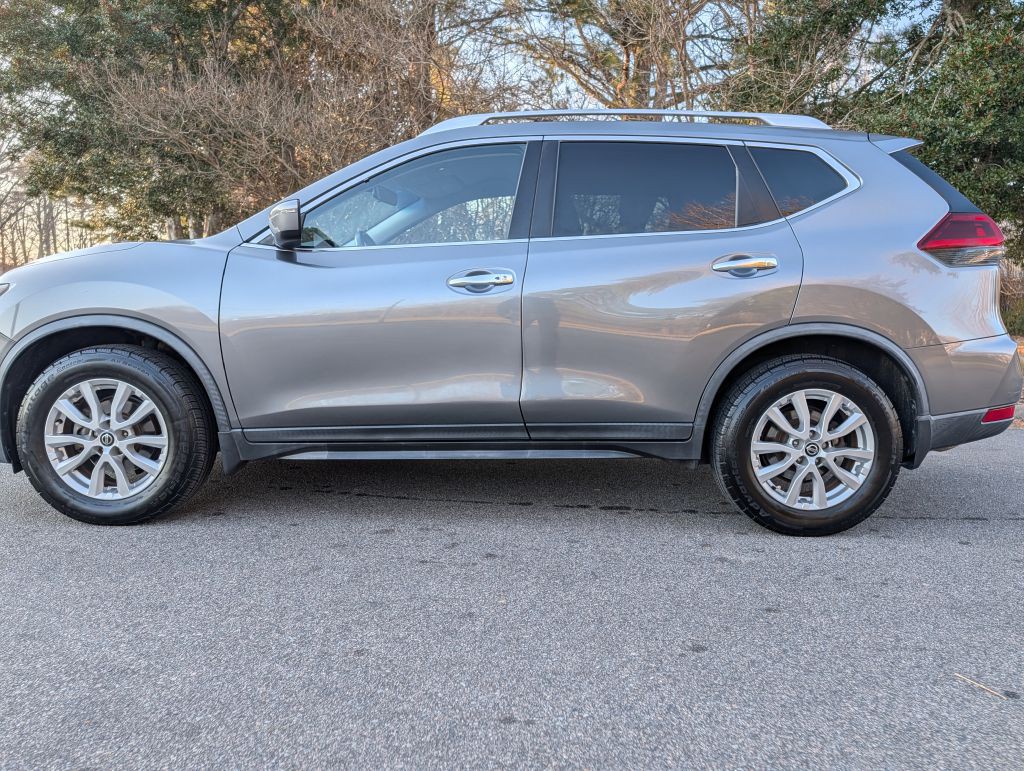 2018 Nissan Rogue Image 3