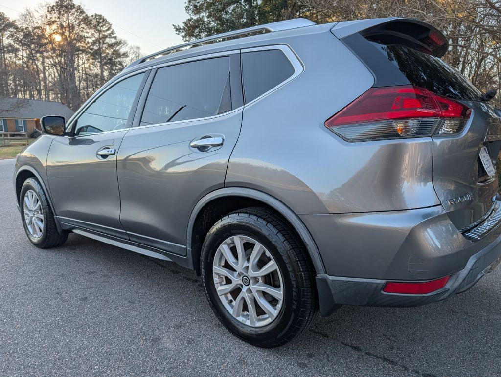 2018 Nissan Rogue Image 4