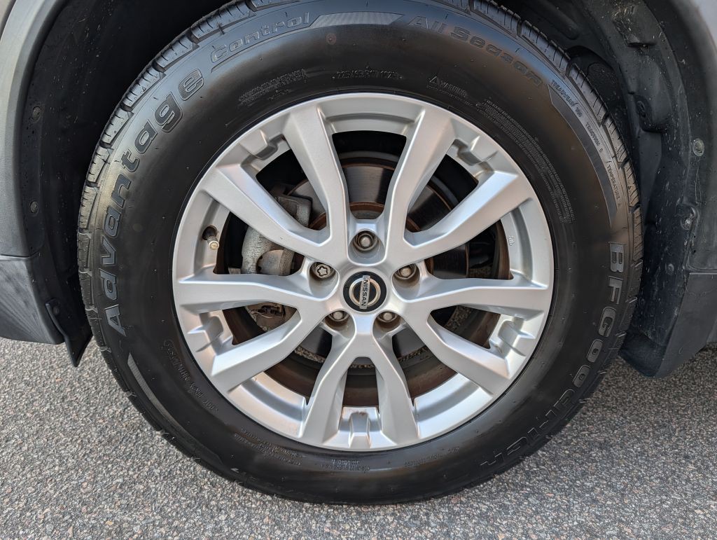 2018 Nissan Rogue Image 10