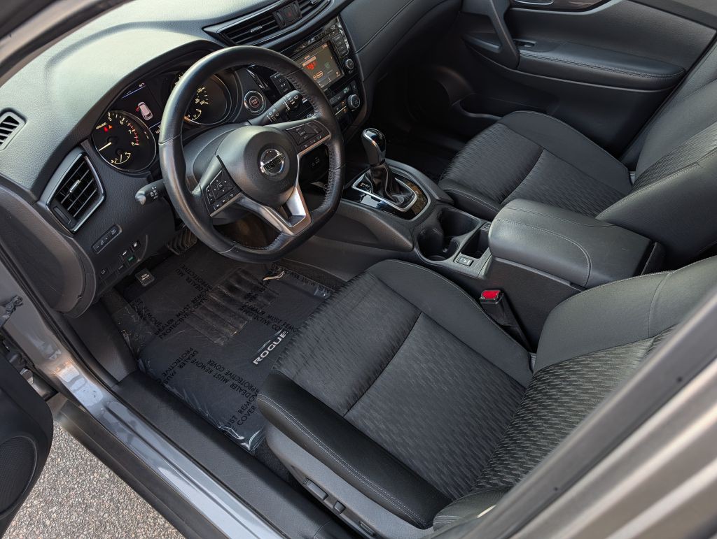 2018 Nissan Rogue Image 12